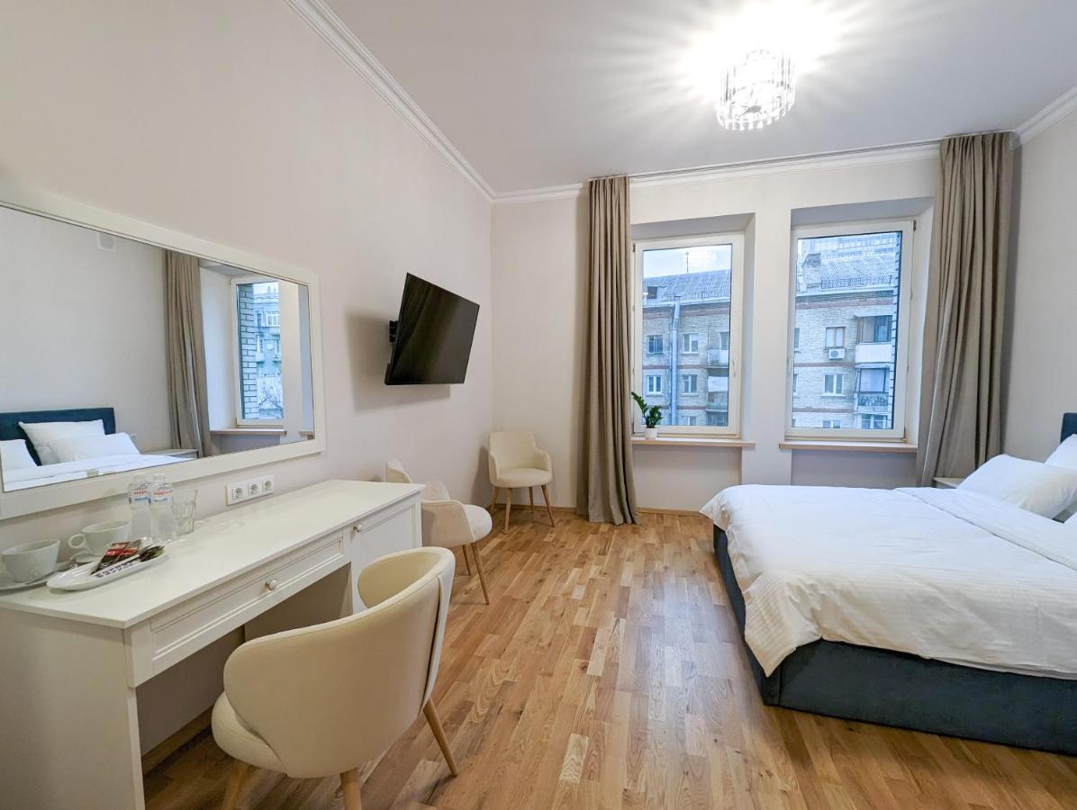 Kyiv Honchara Hotel エクステリア 写真