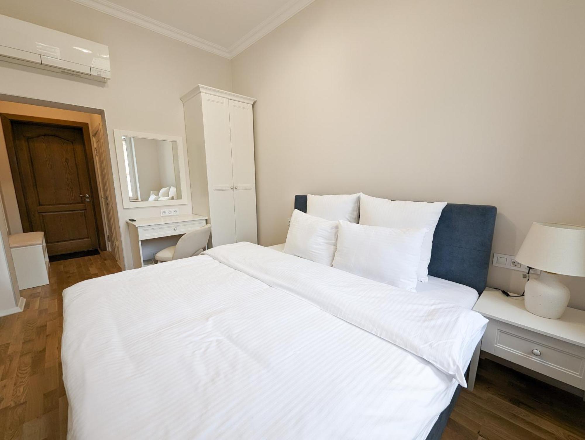 Kyiv Honchara Hotel 部屋 写真